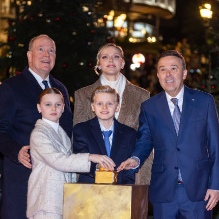 Lancement par la Famille princière des Illuminations des décorations de Noël
