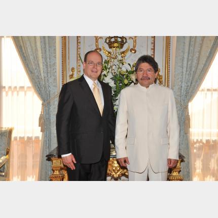 Remise des lettres de créance de S.E. M. Jesus Arnaldo PEREZ, Ambassadeur Extraordinaire et Plénipotentiaire de la République Bolivarienne du Venezuela auprès de la Principauté de Monaco