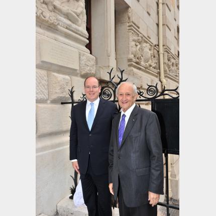 S.A.S. le Prince Albert II célèbre le centenaire de l'Institut de Paléontologie Humaine, à Paris, le mercredi 2 juin 2010
