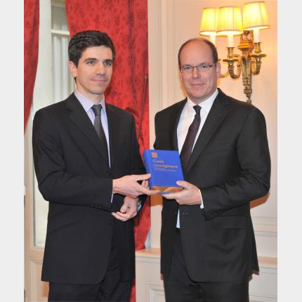 Cérémonie officielle de remise du Code monégasque à S.A.S. le Prince Albert II de Monaco
